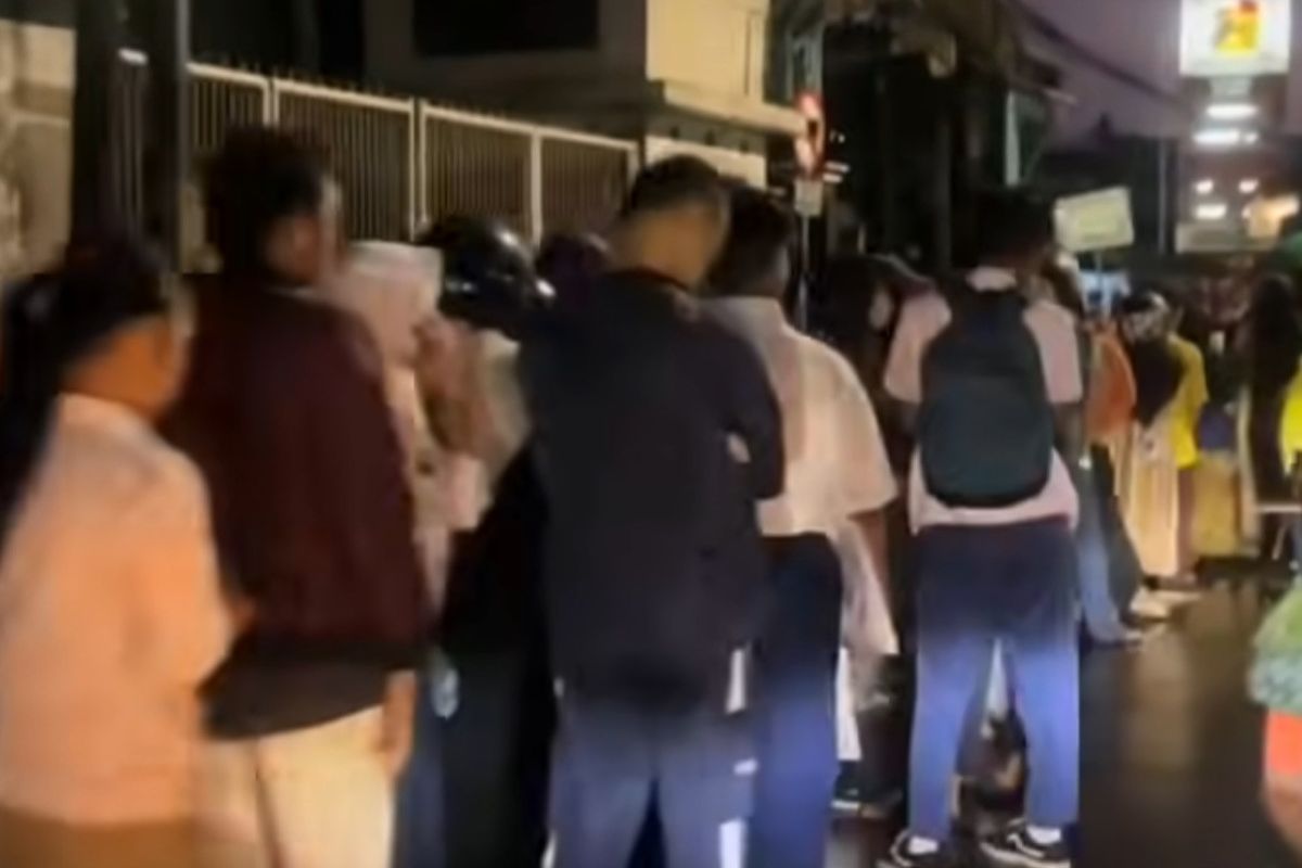 Antrean SPMB Viral! Kadindik Jatim Imbau Tenang, Jangan Panik