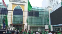 Demo_PPP_Massa_Desak_Perubahan_Pimpinan_Partai Demo PPP: Massa Desak Perubahan Pimpinan Partai