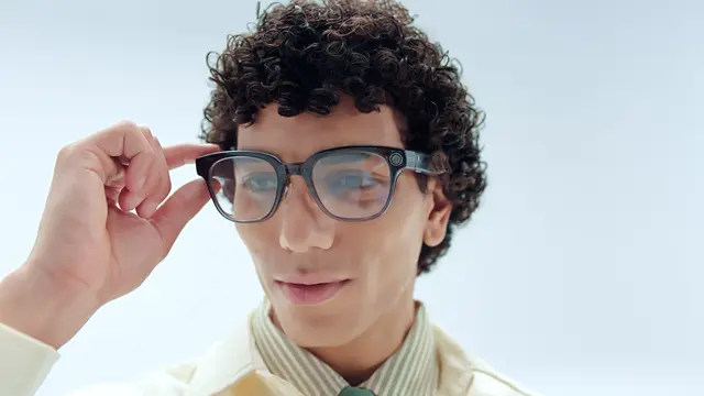 Kacamata Pintar: Bayar Transaksi Tanpa Sentuh, Canggih!