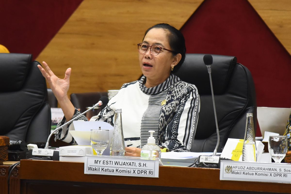 Pendidikan Gratis Terancam? Anggaran Defisit, Nasib Siswa?