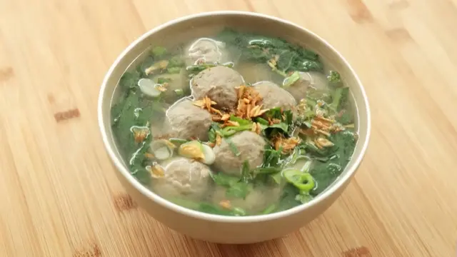 Rahasia Bakso Sapi Kenyal Devina Hermawan: Resep Mudah & Enak