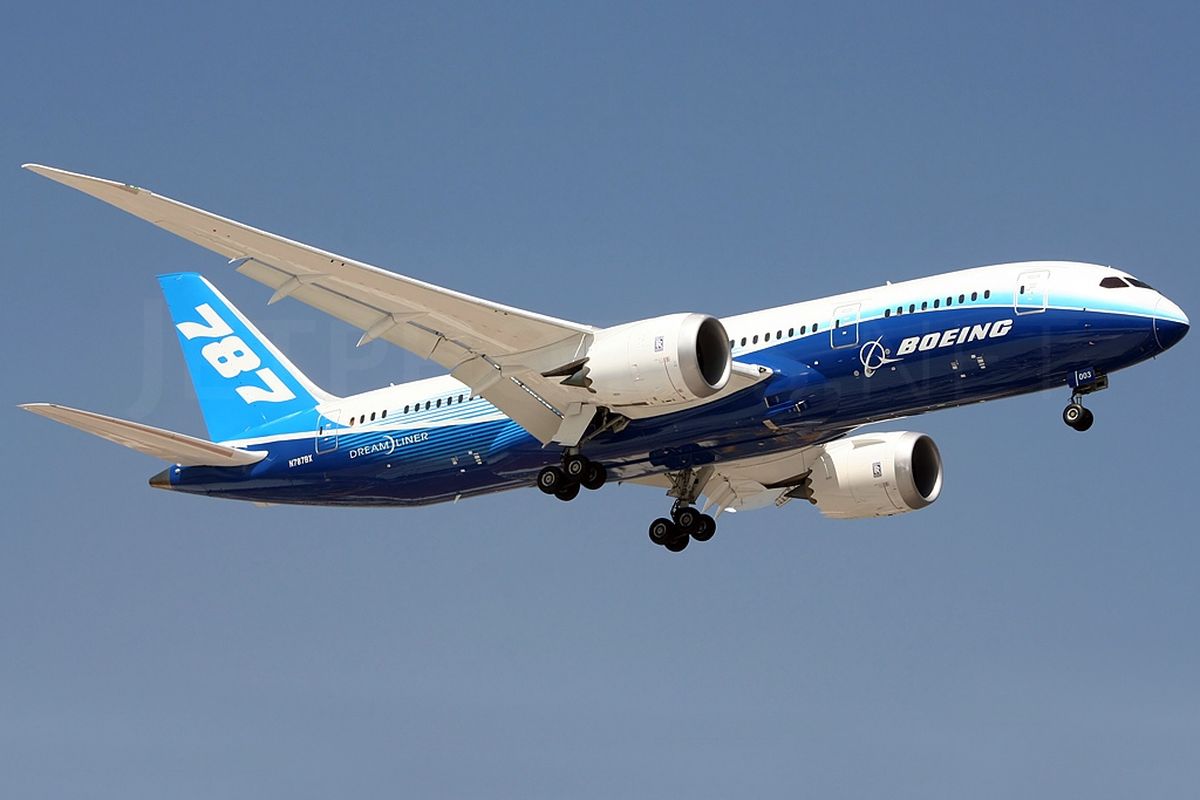 Tragedi_Air_India_Boeing_787_Dreamliner_Pesawat_Jarak_Jauh_Terancam Tragedi Air India: Boeing 787 Dreamliner, Pesawat Jarak Jauh Terancam?